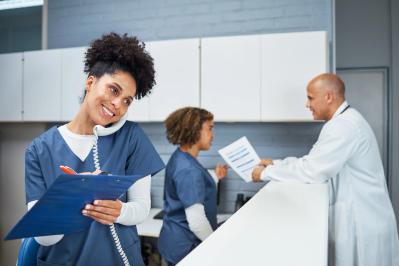 Vous êtes secrétaire médicale ou assistant(e) dentaire et voulez élargir vos compétences